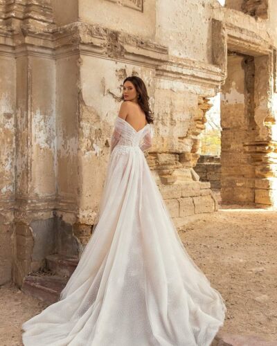 Alisia by Eva Lendel