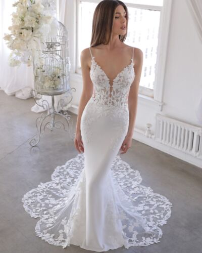 Blue by Enzoani Oliviana
