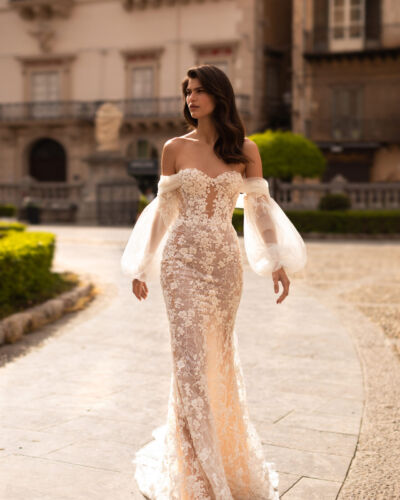 Colleen by Eva Lendel