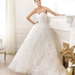 Pronovias Lastel