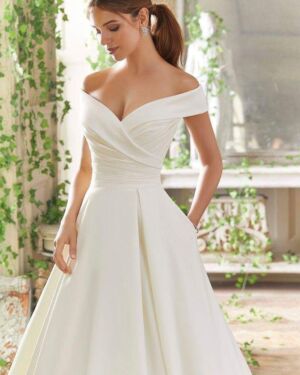 5712 by Mori Lee