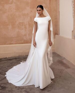 Anitra by Pronovias