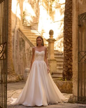 Ysabelle by Veni Infantino