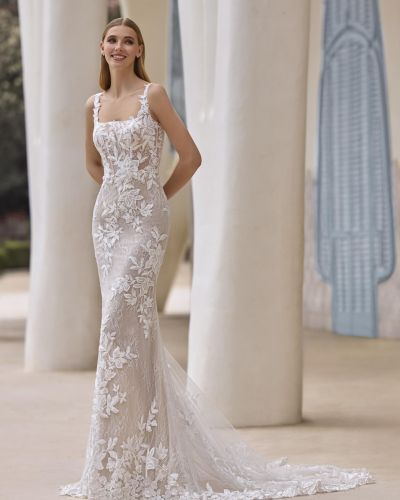 Zeala by Pronovias