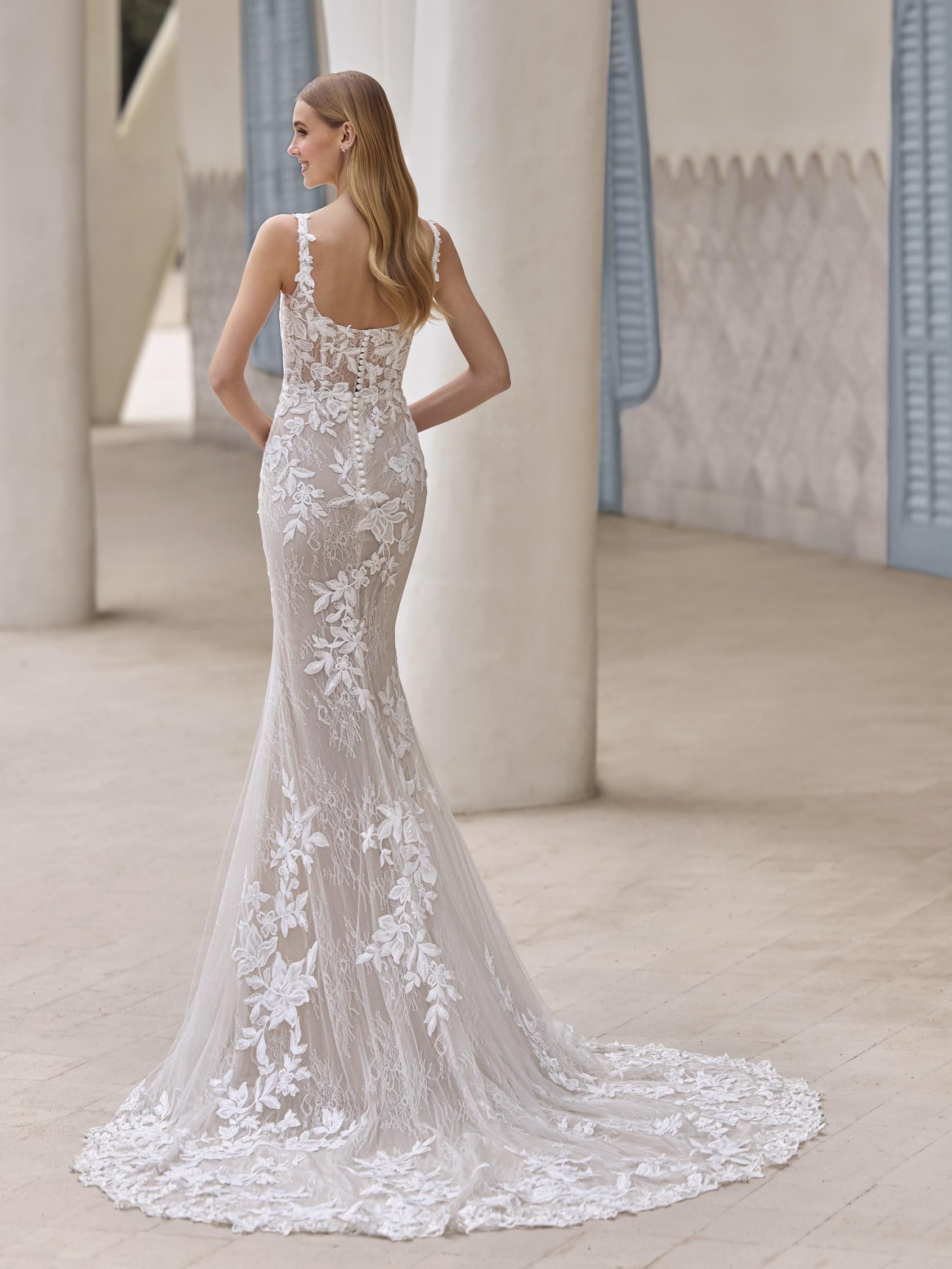 Zeala by Pronovias
