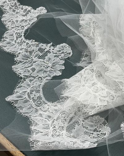 Chantilly Lace Veil