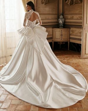 Elaria by Pen.Liv